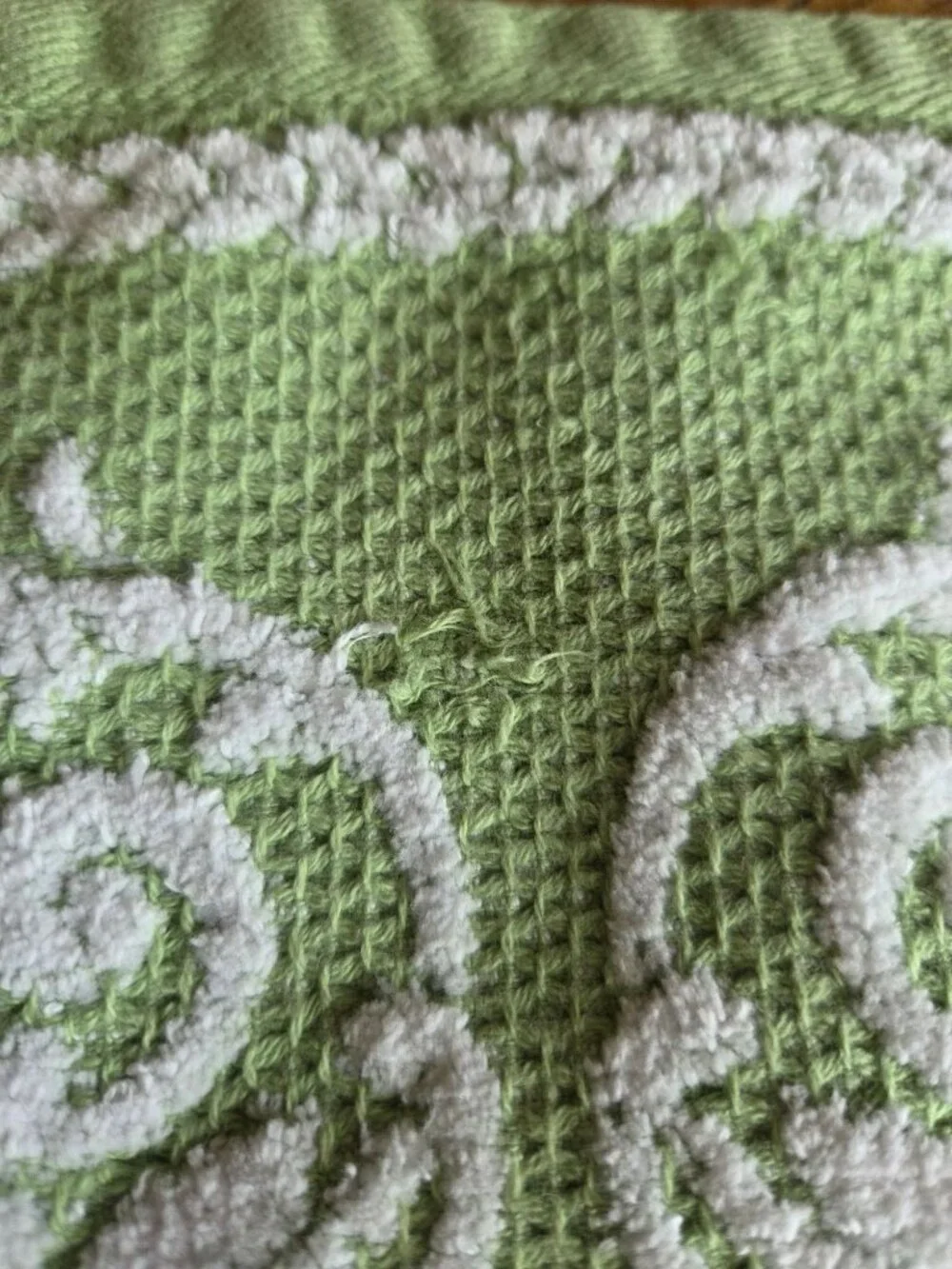 Parisian By Kassatex Cotton Matelassé Decorative Hand Towel Green White Baroque